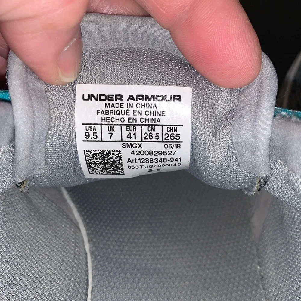 Womens Gray &‎ Teal Under Armour Charged 24/7 Running Shoes, Size 9.5